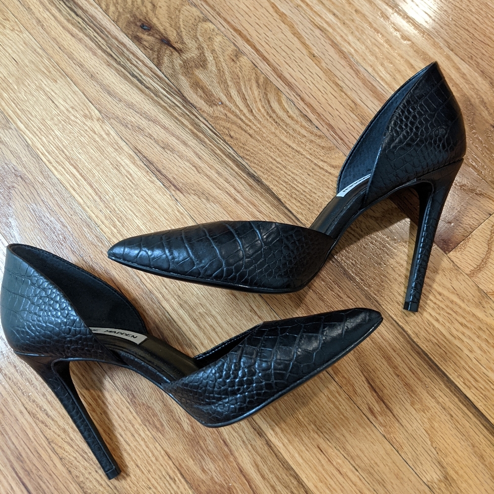 Steve Madden Almost New Black Snake Skin Size 6M Sexy Stiletto Heals
